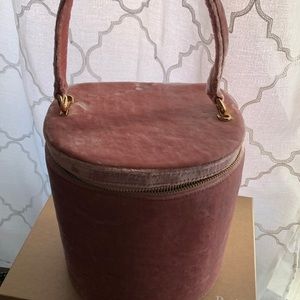 Must have limited edition bucket bag super classy